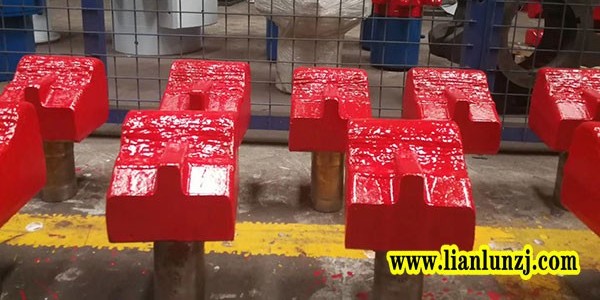 如何延長<i style='color:red'>8c04-3</i>錘頭的使用周期？